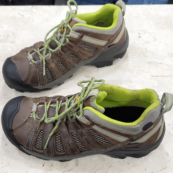 Keen Shoes - Keen Voyageur Women's Shoe Size 9.5 Green Brown Leather Hiking Sneaker